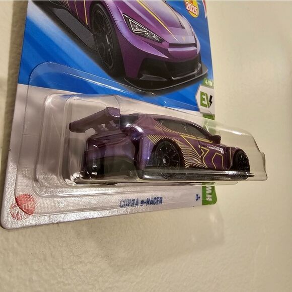 HotWheels Cupra ERacer HW EV New 2025 - Picture 2 of 5